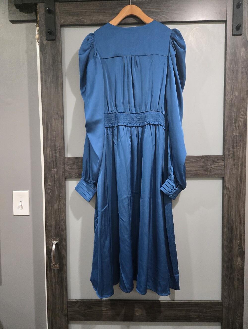 NWT Pinch Satin Blue Long Sleeve Turquoise Blue Dress Size Large - Picture 3 of 9